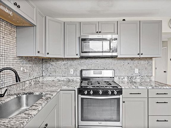 5th image of 9250 Bellbeck Rd