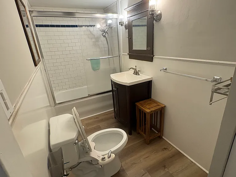 102 Howard St #1 — Photo 9