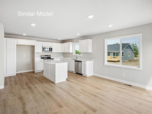 5th image of 4113 NW 17th Ct