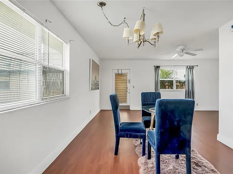 703 Brittany Park #O — Photo 4