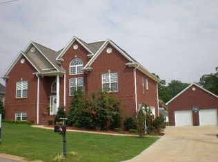 169 Lakeshore Dr, Lincoln, AL 35096