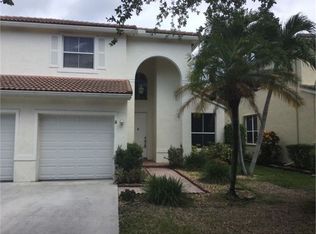 4836 NW 53rd Cir, Pompano Beach, FL 33073