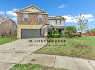 1020 Breeders Cup Dr, Fort Worth, TX 76179