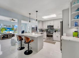 10339 Daphne Ave, Palm Beach Gardens, FL 33410