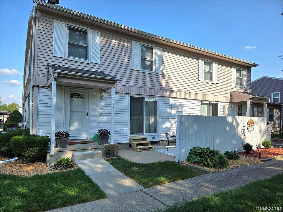 1st image of 9398 Parkwood N