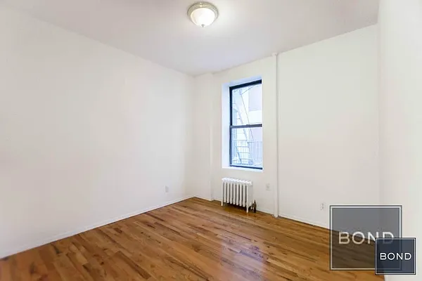 Rented by Bond New York | media 17