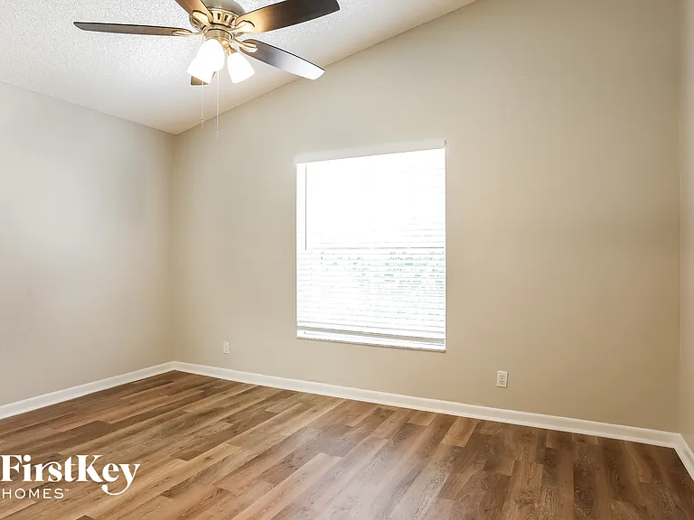 3202 W Buena Vista Dr — Photo 11