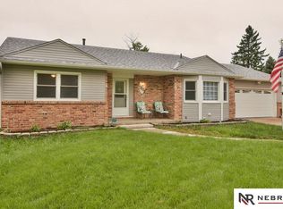 2312 Denise Cir, Bellevue, NE 68005