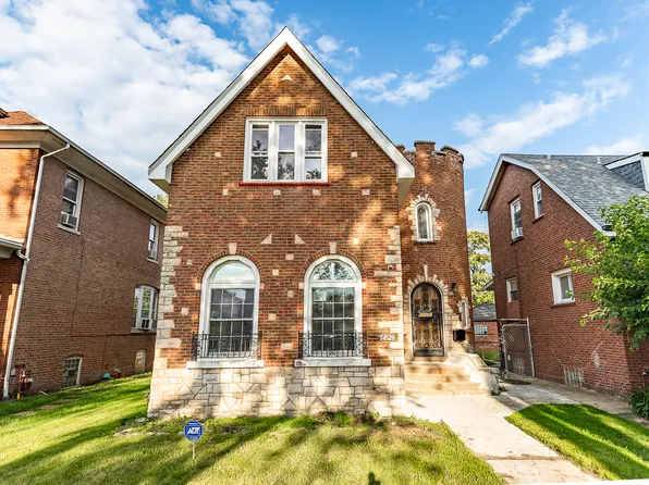 7439 S Oglesby Ave, Chicago, IL 60649