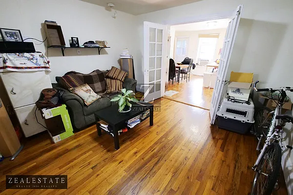 Rented by ZealEstate Group Inc | media 10