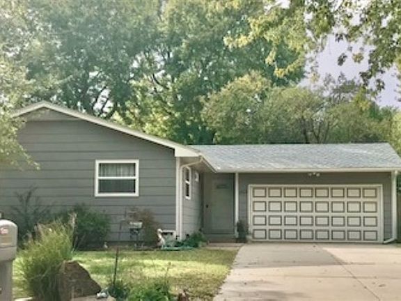 2nd image of 2619 N Bullinger Dr