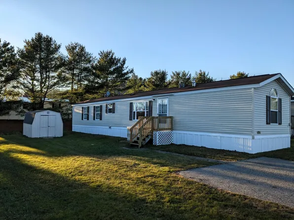 63 Autumn Lane, Lewiston, ME 04240