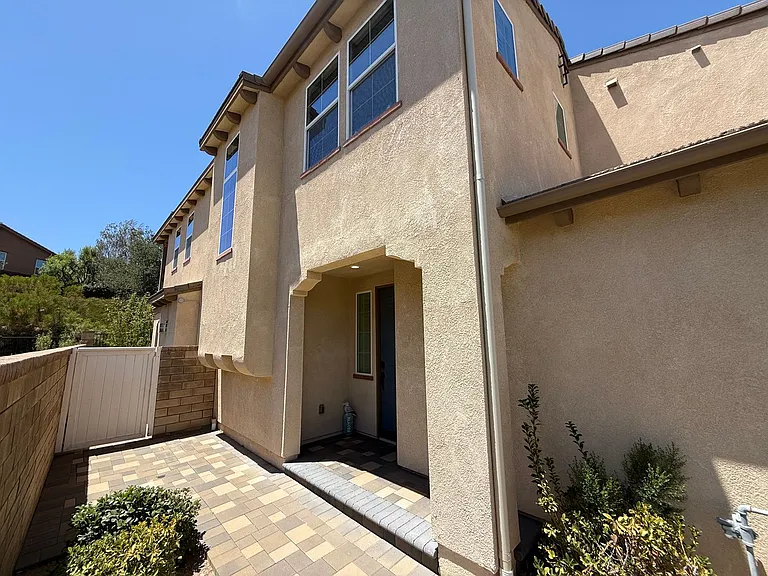 29052 W Hills Dr — Photo 37