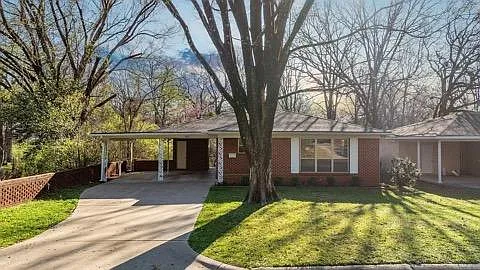 921 N Bryan St #1 Photo 1