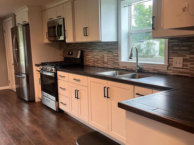 141 Frogtown Ln — Photo 7