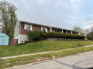 180 Chinon Dr, Saint Louis, MO