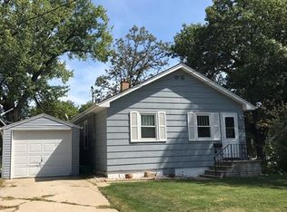 220 W 12th St S, Newton, IA 50208