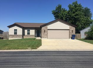 2151 Golfway St, Saint Charles, MO 63301