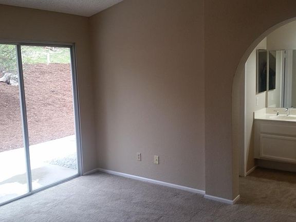 4th image of 24450 New Haven Dr