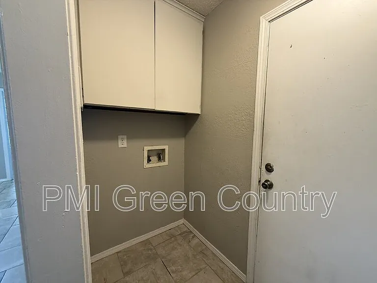 900 W Norman St — Photo 9