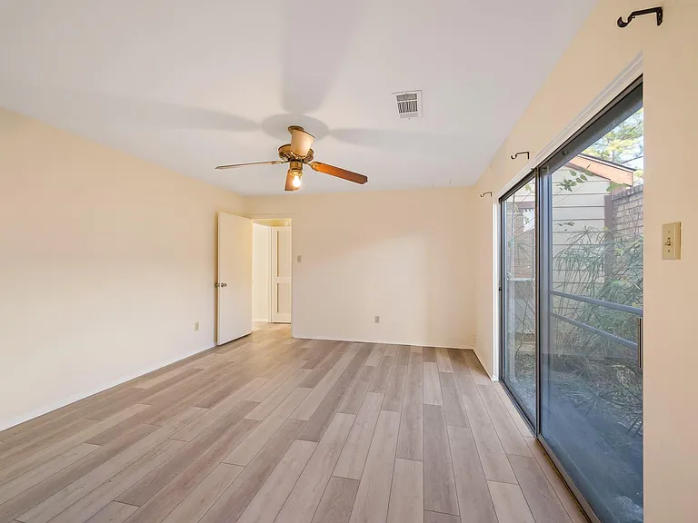 4330 Willow Beach Dr — Photo 20
