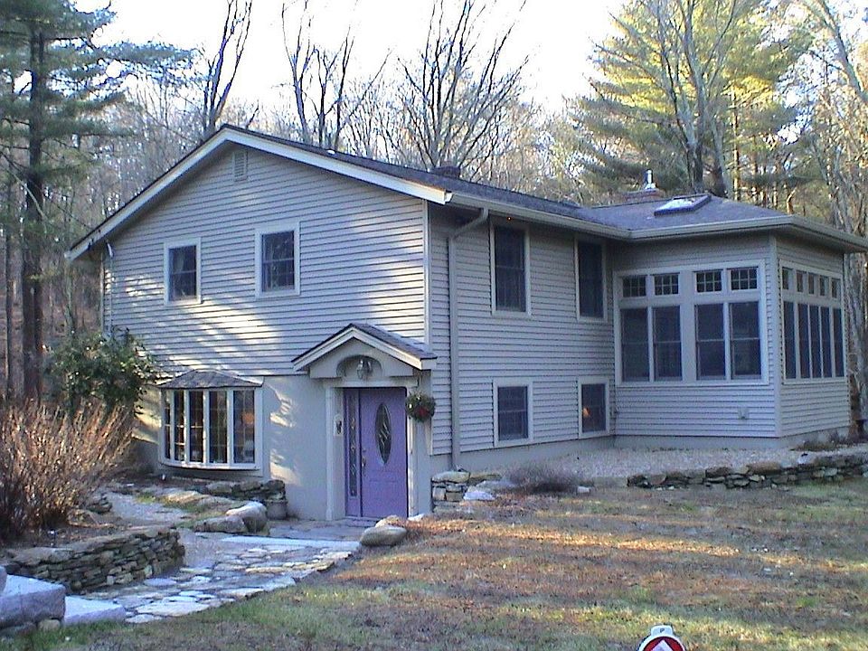 2nd image of 1011 Warrenville Rd