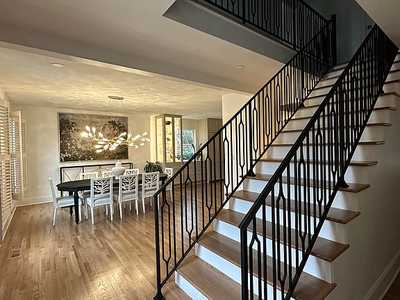 4th image of 3736 Pebble Beach Dr