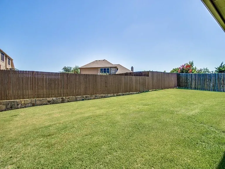 1410 Cedar Ridge Dr — Photo 18