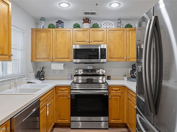 3rd image of 9445 Ivy Brook Run APT 1103