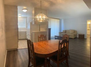 5429 Newcastle Ave APT 311, Encino, CA 91316