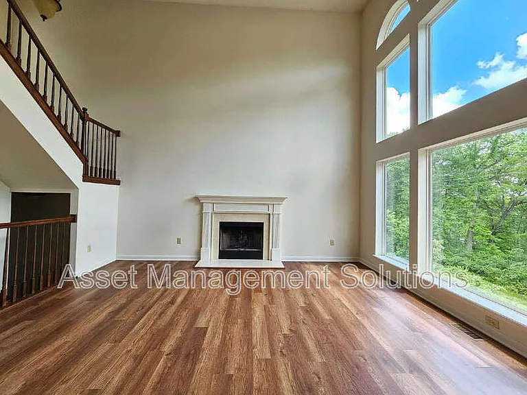 119 Carlton Point Dr — Photo 4