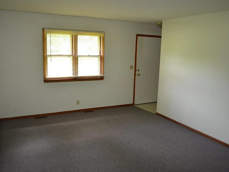 6300 Ervin Rd #D — Photo 3