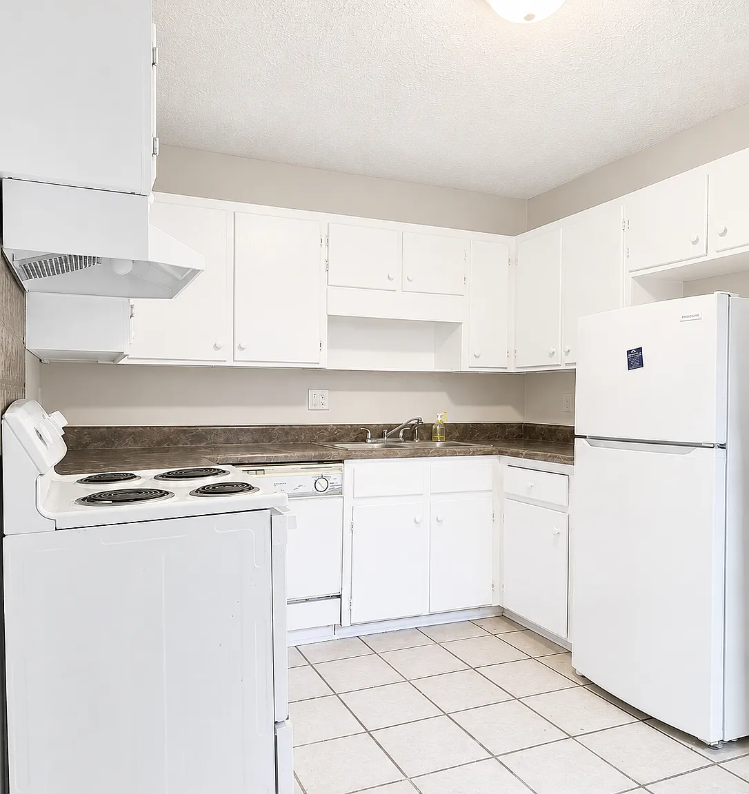 2 bed, 900 sqft, $1,050 — Photo 3