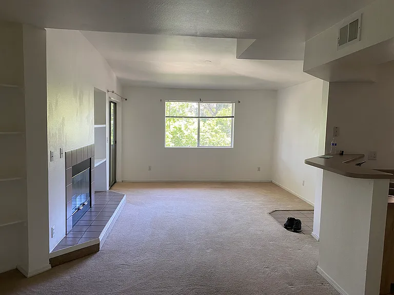 740 Copper Ln #201 — Photo 6