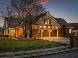 8109 Propeller Dr, Ooltewah, TN 37363