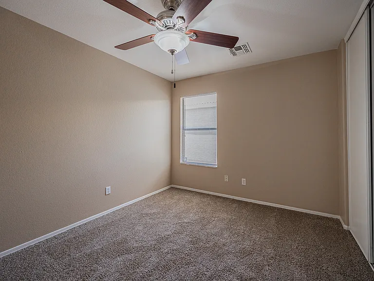 6413 W Elwood St — Photo 13