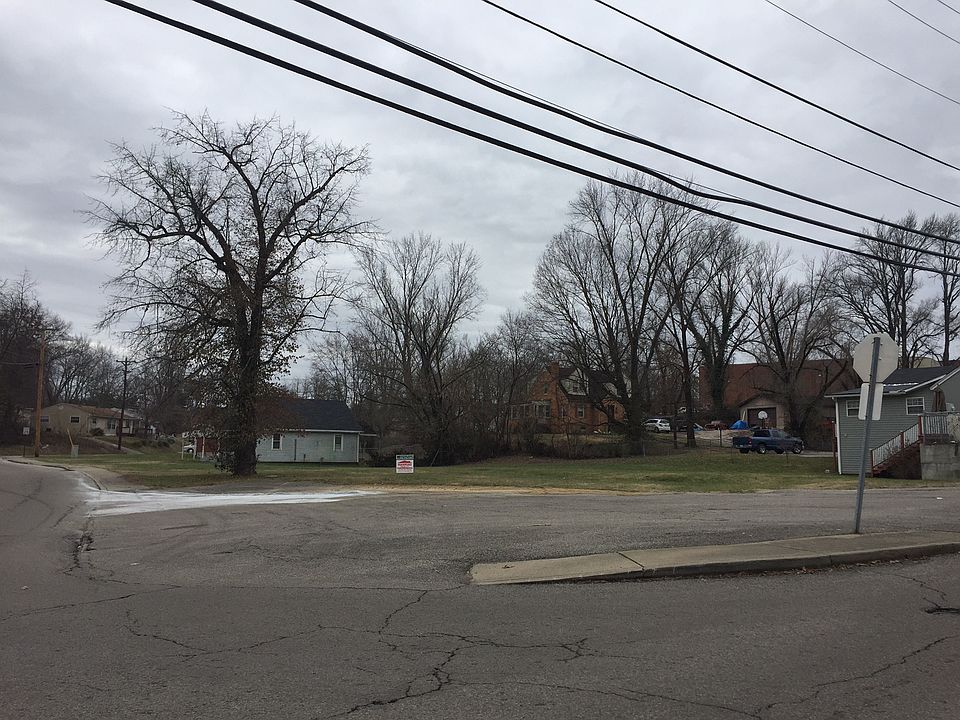 2nd image of 1310 Beech St APT 1