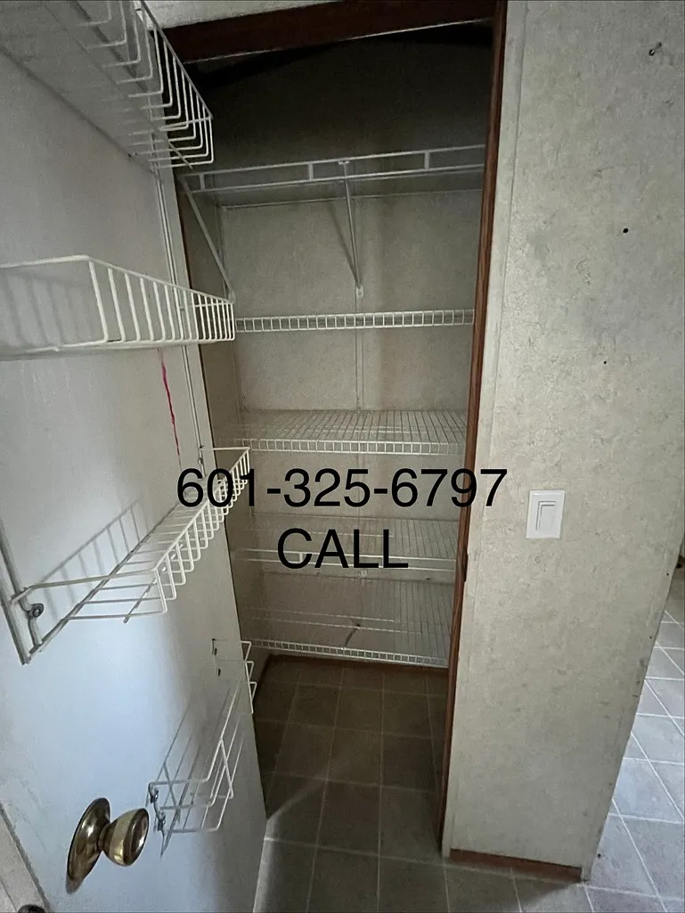 24 Cr Lane lot 8 — Photo 2