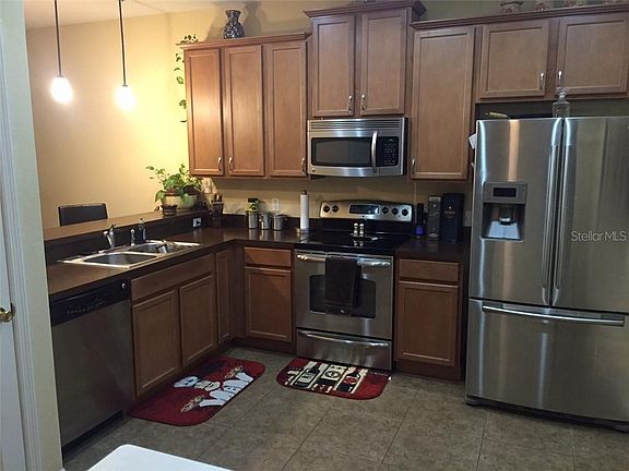 3rd image of 214 Windflower Way