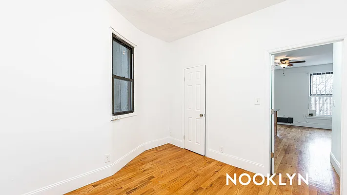 Rented by Nooklyn NYC LLC | media 27