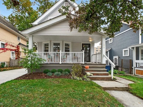1416 Rio St, Lakewood, OH 44107