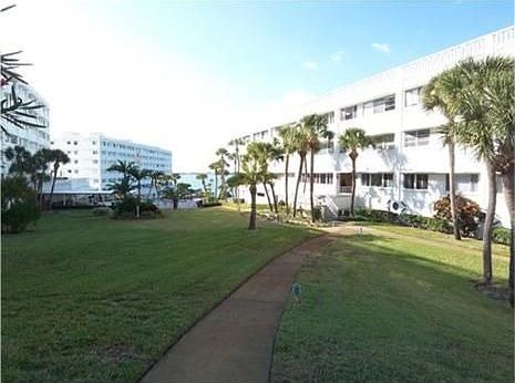 1st image of 100 Bluff View Dr APT 311C