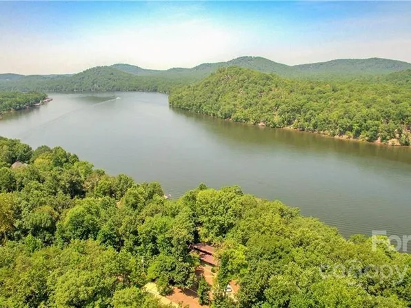 22 Emerald Shores Rd, Mount Gilead, NC 27306