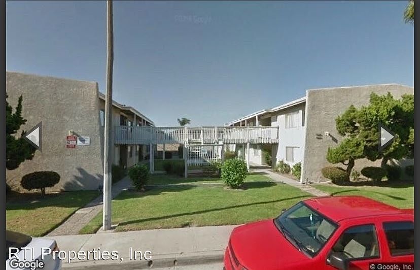 2nd image of 521 W 218th Pl APT 18