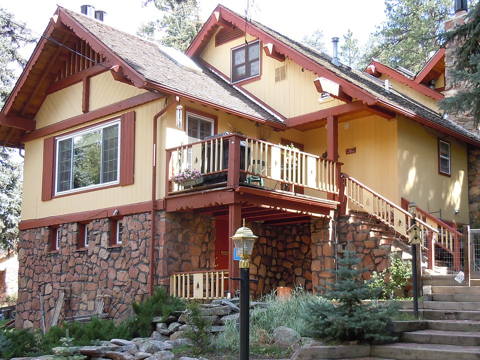 Main house, Daisy's entrance
