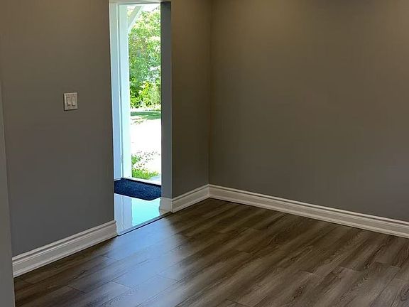 4th image of 238 Hunter St