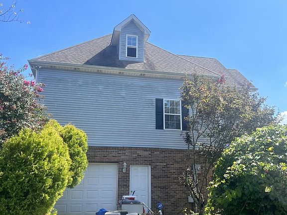 5th image of 2072 Strawberry Dr