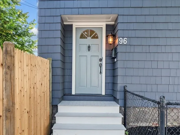 96 Washington St, Peabody, MA 01960