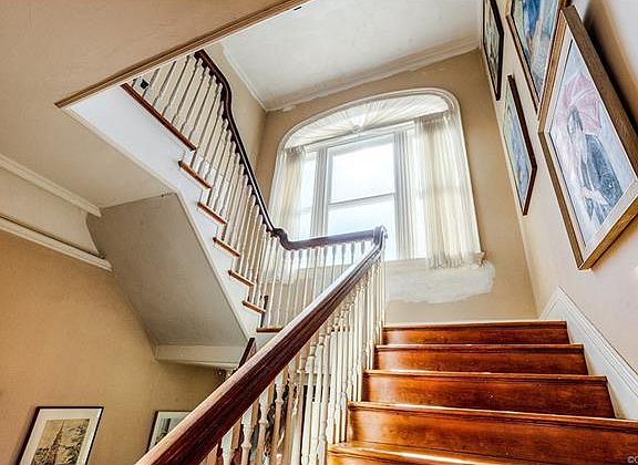 4th image of 1120 Walton Ave