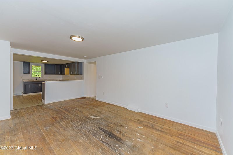 4th image of 1191 New Loudon Road